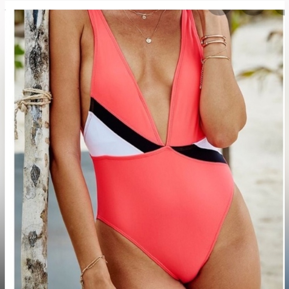Fabletics - Deep Plunge Maro Swimsuit size XS